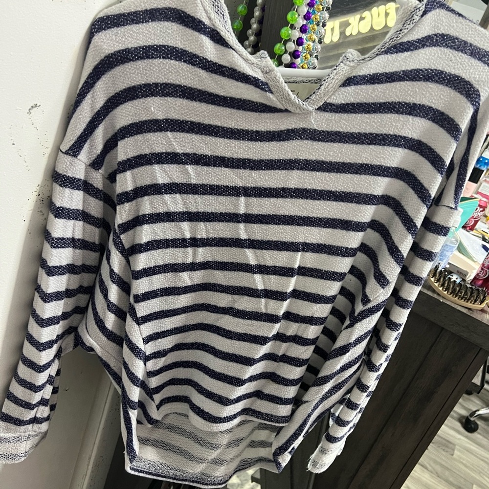 Vintage Havana kinda off shoulder sweater size medium